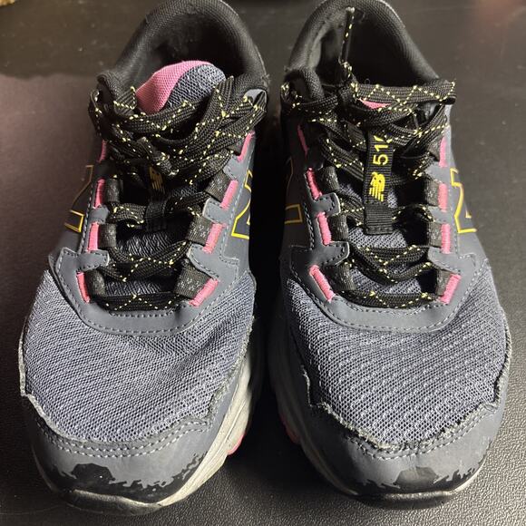 new balance 510 V5 Trail Thunder womens 7 running Sneakers Shoes - Picture 2 of 16